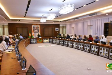  PALAIS DE LA PRÉSIDENCE: conseil des Ministres