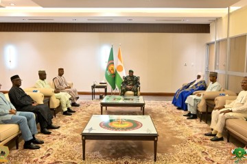 Le Président de la République, Chef de l'ETAT le Général ABDOURAHAMNE TIANI recoit les présidents des parlements du Burkina Faso et du Mali